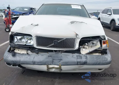 1997 Volvo 850 T5 z USA, uszkodzony, nr VIN YV1LS5726V1366102